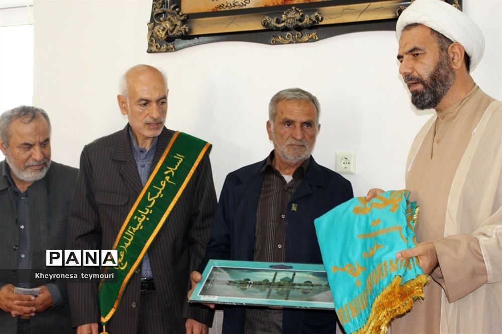 دیدار خادمین مسجد مقدس جمکران از خانواده شهید حرم استان بوشهر