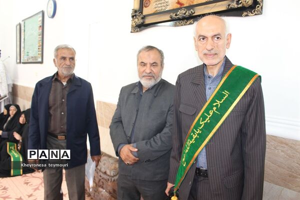 دیدار خادمین مسجد مقدس جمکران از خانواده شهید حرم استان بوشهر
