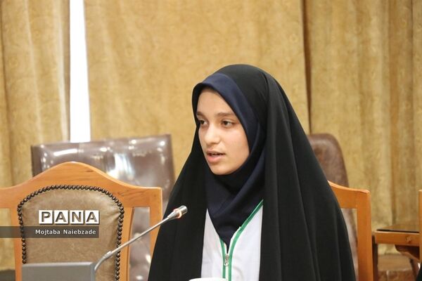 دیدار تشکل‌های دانش‌آموزی فریمان با فرماندار این شهرستان