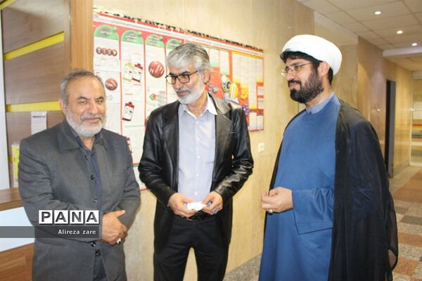 دیدار خادمان مسجد مقدس جمکران قم از بیماران بیمارستان شهدای خلیج فارس بوشهر