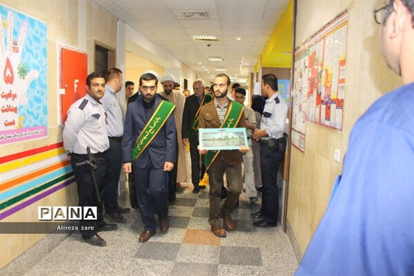 دیدار خادمان مسجد مقدس جمکران قم از بیماران بیمارستان شهدای خلیج فارس بوشهر