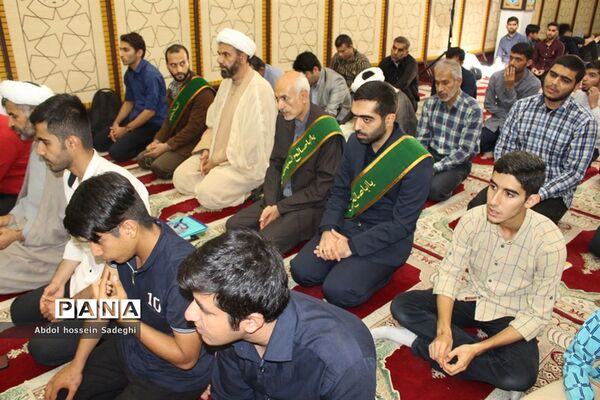 دیدار خادمان مسجد جمکران با دانشجویان و مسئول نهاد رهبری در دانشگاه خلیج فارس بوشهر