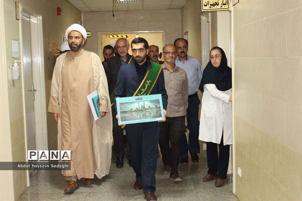 عیادت خادمان مسجد مقدس جمکران ازبیماران بیمارستان شهید گنجی دشتستان