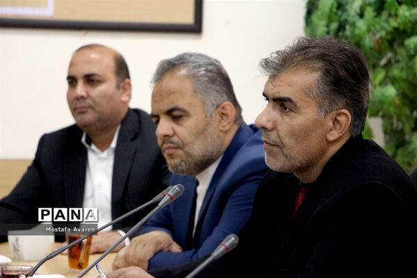 جلسه برنامه ریزی بیستمین مانور سراسری زلزله و ایمنی