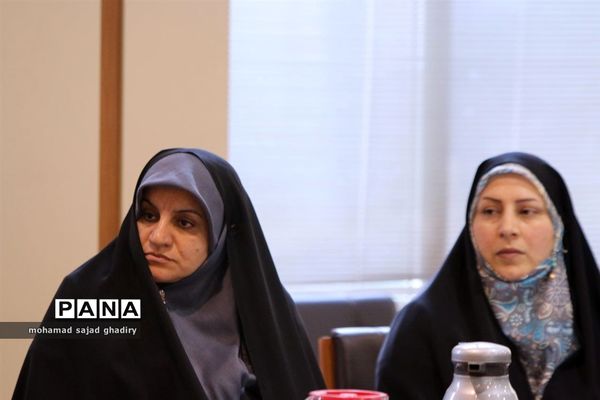 جلسه شورای معاونین پرورشی و فرهنگی مناطق 19 گانه شهر تهران