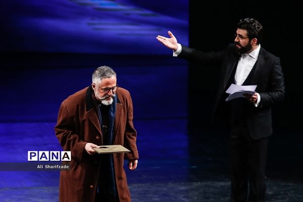 افتتاحیه پانزدهمین جشنواره بین المللی فیلم مقاومت