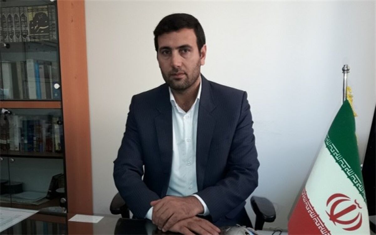 توزیع 15هزار جلد کتاب قرآن، عترت و نماز در مدارس شهر ری