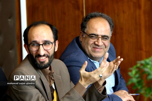 جلسه هماهنگی بزرگداشت چهلمین سال پیروزی انقلاب اسلامی