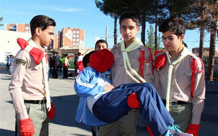 مانور "زلزله و ایمنی" در بیش از2000آموزشگاه سطح استان برگزار شد