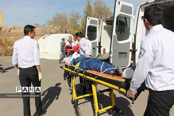 مانورسراسری زلزله و ایمنی مدارس در کرمان