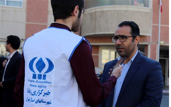 دانش آموزان مدیران آینده  نظام اسلامی هستند