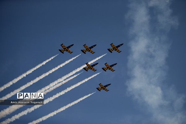 نمایش هوایی نهمین نمایشگاه بین‌المللی حمل‌ونقل هوایی در کیش