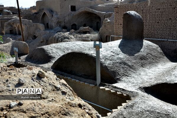 «بام اندود» یکی از آیین‌های قدیمی مردم خراسان جنوبی