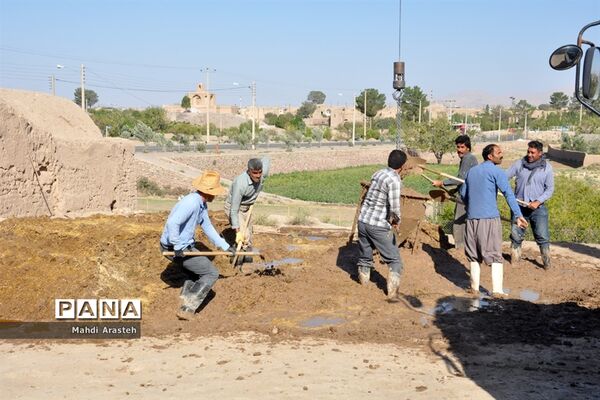 «بام اندود» یکی از آیین‌های قدیمی مردم خراسان جنوبی