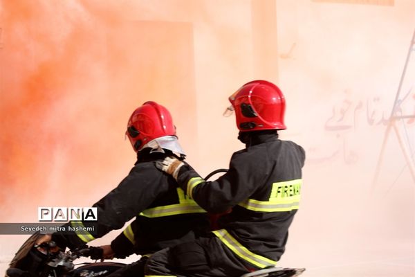 بیستمین مانور زلزله و ایمنی در مدارس استان بوشهر - ۱