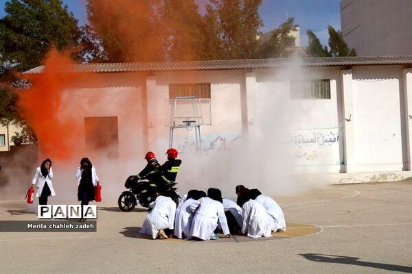 بیستمین مانور زلزله و ایمنی در مدارس استان بوشهر - ۱