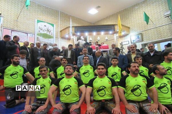مراسم تجلیل از استاد احمد عزتی پرور در سالن ورزش باستانی ناحیه یک قم