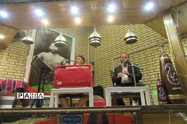 مراسم تجلیل از استاد احمد عزتی پرور در سالن ورزش باستانی ناحیه یک قم