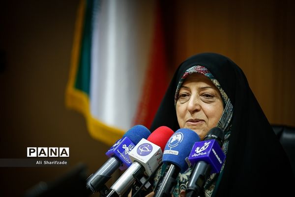 نشست گفت‌وگوی بین نسلی