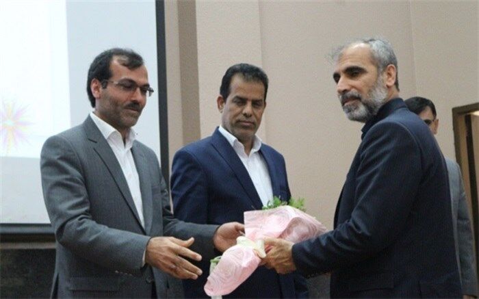 علی حسینی به سمت مدیر آموزش و پرورش شهرستان دشتی منصوب شد