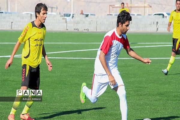 دیدار تیم های ارشاد گله‌دار و  قیر و کارزین