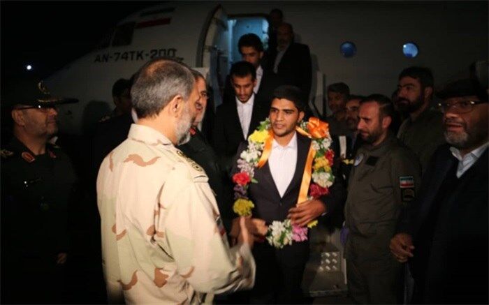 بازگشت 5 مرزبان ایرانی ربوده شده به کشور + عکس