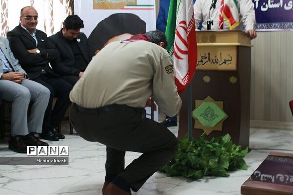 آیین تجلیل از مربیان پیشتاز سازمان دانش‌آموزی استان آذربایجان شرقی