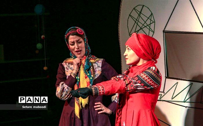 کاتالوگ بیست‌وپنجمین جشنواره بین‌المللی تئاتر کودک و نوجوان منتشر شد