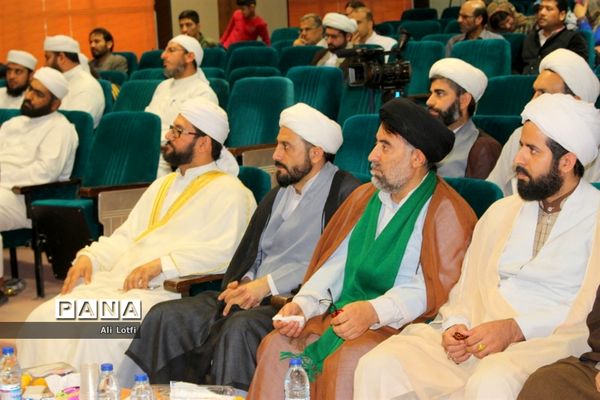 همایش وحدت  اهل سنت و شیعه به میزبانی منطقه دوم نیروی دریایی سپاه بوشهر