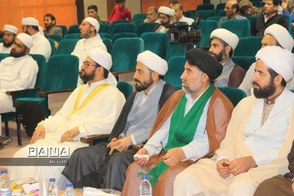 همایش وحدت  اهل سنت و شیعه به میزبانی منطقه دوم نیروی دریایی سپاه بوشهر