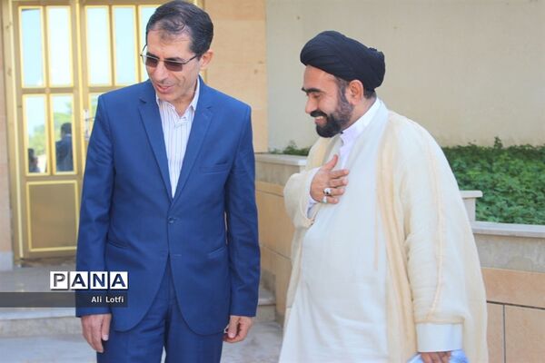 همایش وحدت  اهل سنت و شیعه به میزبانی منطقه دوم نیروی دریایی سپاه بوشهر