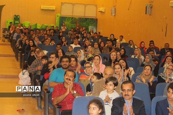 جشن میلاد دو نور مدرسه شهید کاوه بوشهر