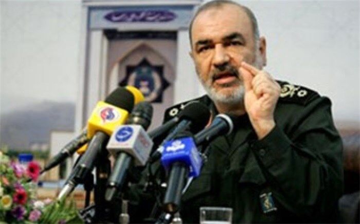 سردار سلامی:  با قدرت بسیج می توان در جنگ اقتصادی نیز سربلند باشیم