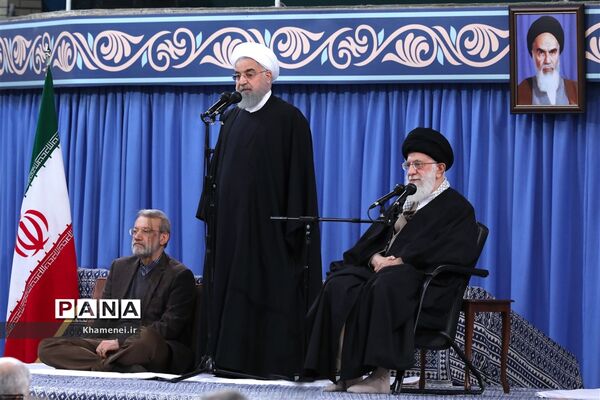 دیدار مسئولان نظام و میهمانان کنفرانس وحدت اسلامى‌ با مقام معظم رهبری