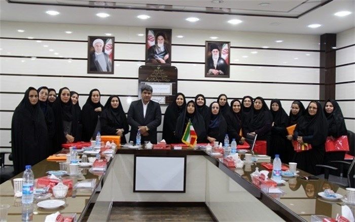 نشست صمیمی مدیر آموزش و پرورش شهرستان بوشهر با بانوان اداره برگزار شد