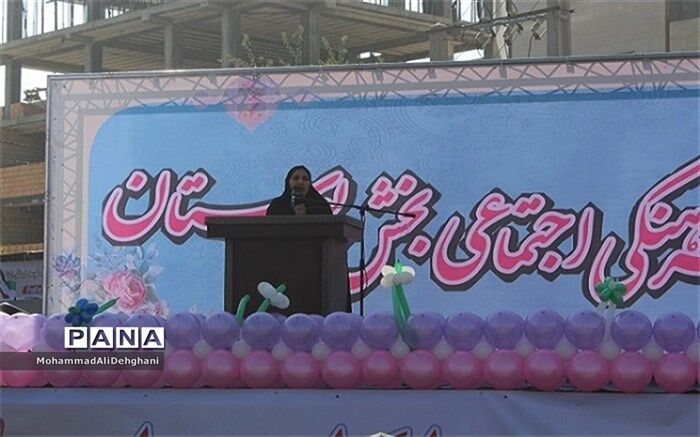توجه به آیین و سنن اقوام ‌در کشور سبب کاهش آسیب‌های اجتماعی در جامعه می‌شود