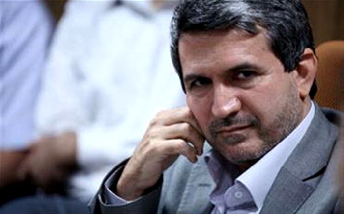 دبیر شانزدهمین جشنواره کتاب رشد: هیچ کتاب کمک درسی در شانزدهمین جشنواره کتاب رشد برگزیده نشده است