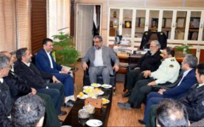 مدیر کل زندانهای البرز با فرماندهی نیروی انتظامی استان دیدار کردند