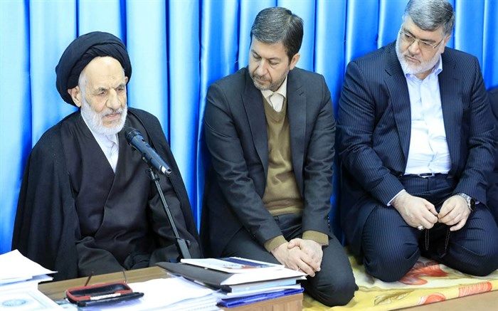 شرایط مدیریت عادلانه و بیرون آمدن از روزمرگی را نهادینه کنید