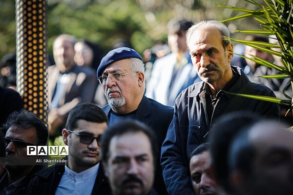 مراسم تشییع مرحوم ابوالفضل زرویی نصرآبادی