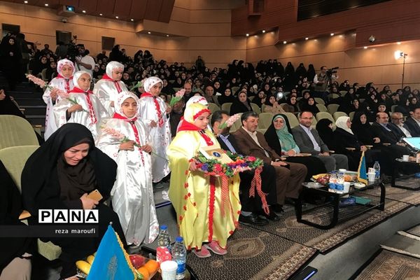 نخستین آیین گرامیداشت مقام والای مادر در ارومیه