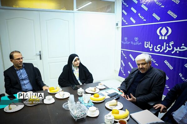 بازدید معاون توسعه مدیریت پشتیبانی وزارت آموزش و پرورش از خبرگزاری پانا