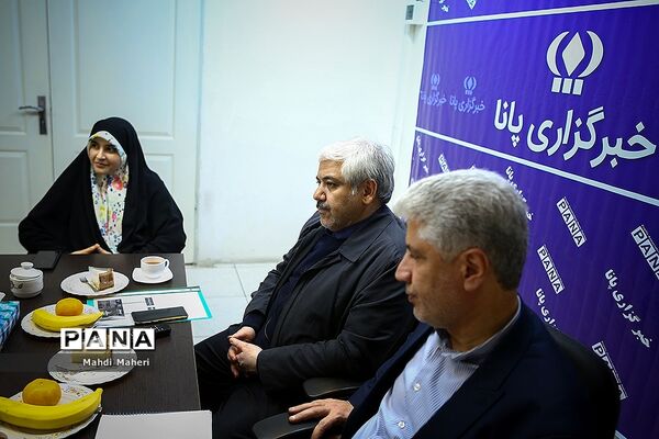 بازدید معاون توسعه مدیریت پشتیبانی وزارت آموزش و پرورش از خبرگزاری پانا