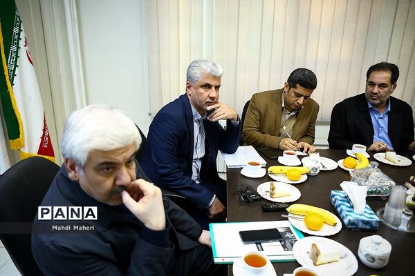بازدید معاون توسعه مدیریت پشتیبانی وزارت آموزش و پرورش از خبرگزاری پانا