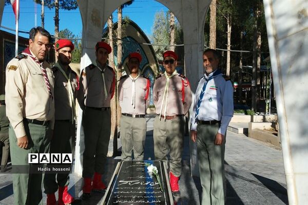 ادای احترام استاندار جدید خراسان جنوبی  به مقام شامخ شهدا