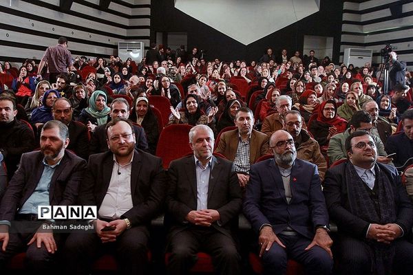 هشتمین جشنواره انار صد دانه یاقوت