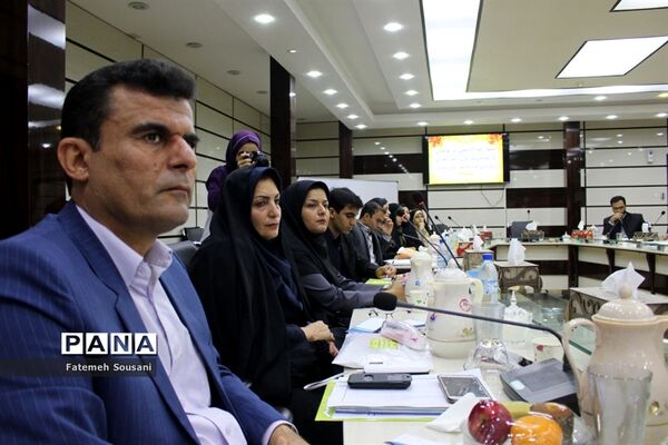 جلسه کارشناسان سازمان دانش‌آموزی شهرستان‌ها و مناطق استان بوشهر