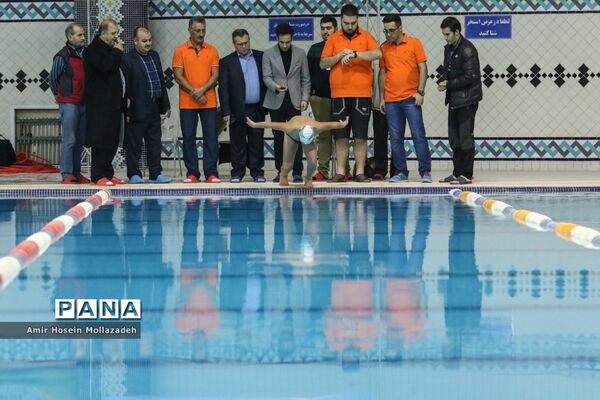 رکورد زنی شنای استقامت توسط ورزشکار دچار سندروم داون