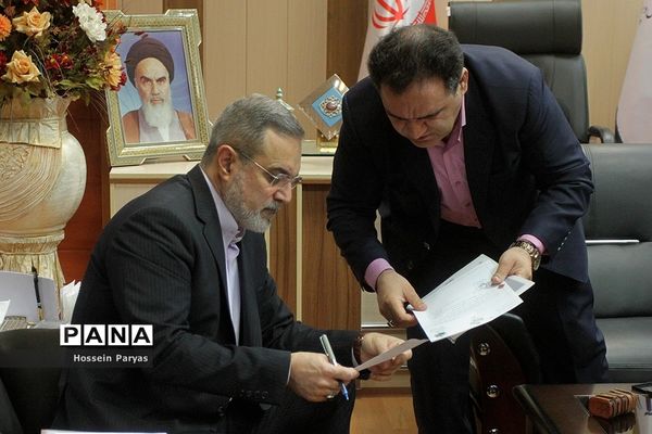 دیدار وزیر آموزش و پرورش با جمعی از نمایندگان مجلس