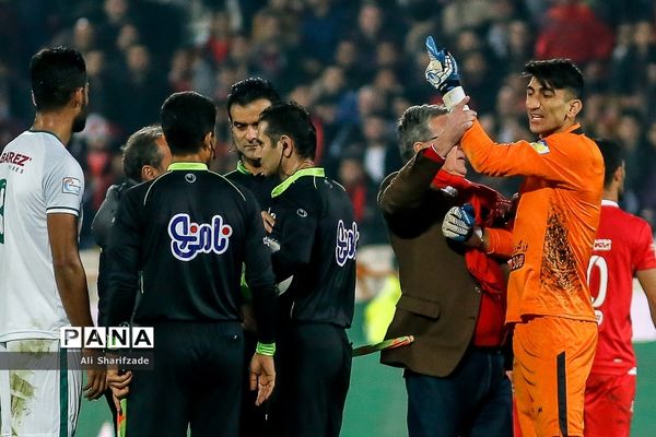 دیدار تیم های پرسپولیس و ذوب آهن